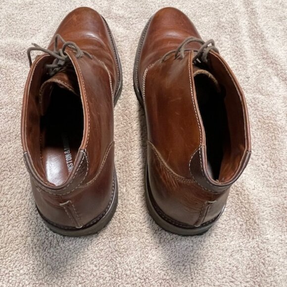 Johnston & Murphy Men\'s Chukka Tan oiled Boot, size 10.5. Great Condition. main image 4